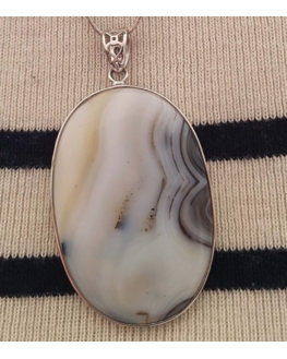 Pendentif argent en agate naturelle Pendentif argent en agate naturelle