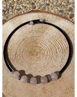 COLLIER - QUARTZ ROSE - PERLES - RAS DE COU NOIR