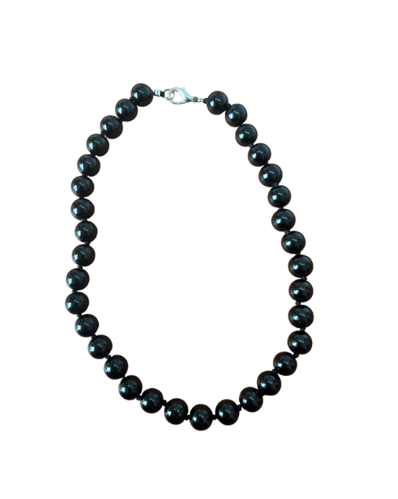 Collier avec des perles de 12 mm en onyx Collier avec des perles de 12 mm en onyx