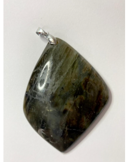 Pendentif unique en labradorite 5.5/4cm Pendentif unique en labradorite 5.5/4cm